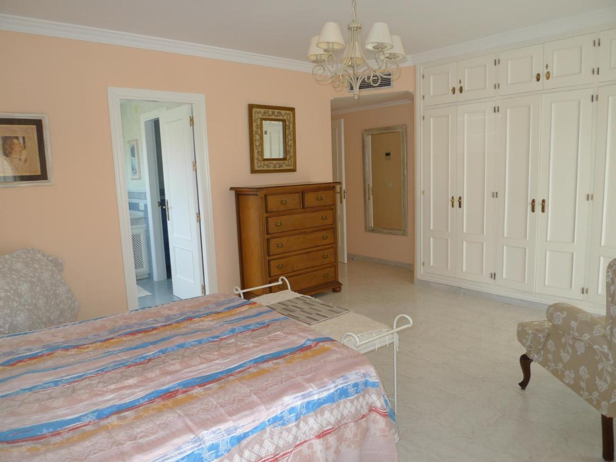 Torrox Costa Beachfront Apartment Екстер'єр фото