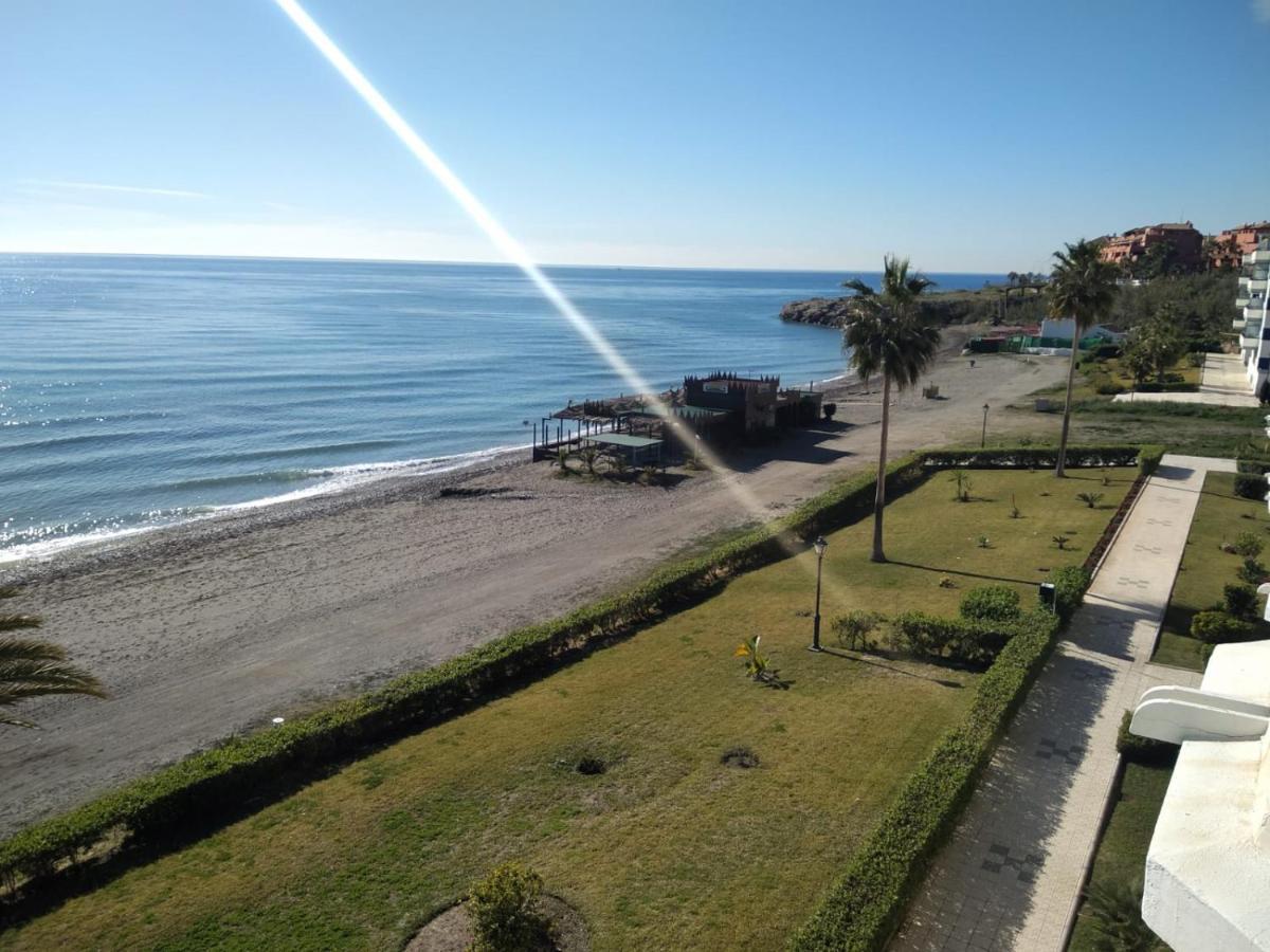 Torrox Costa Beachfront Apartment Екстер'єр фото