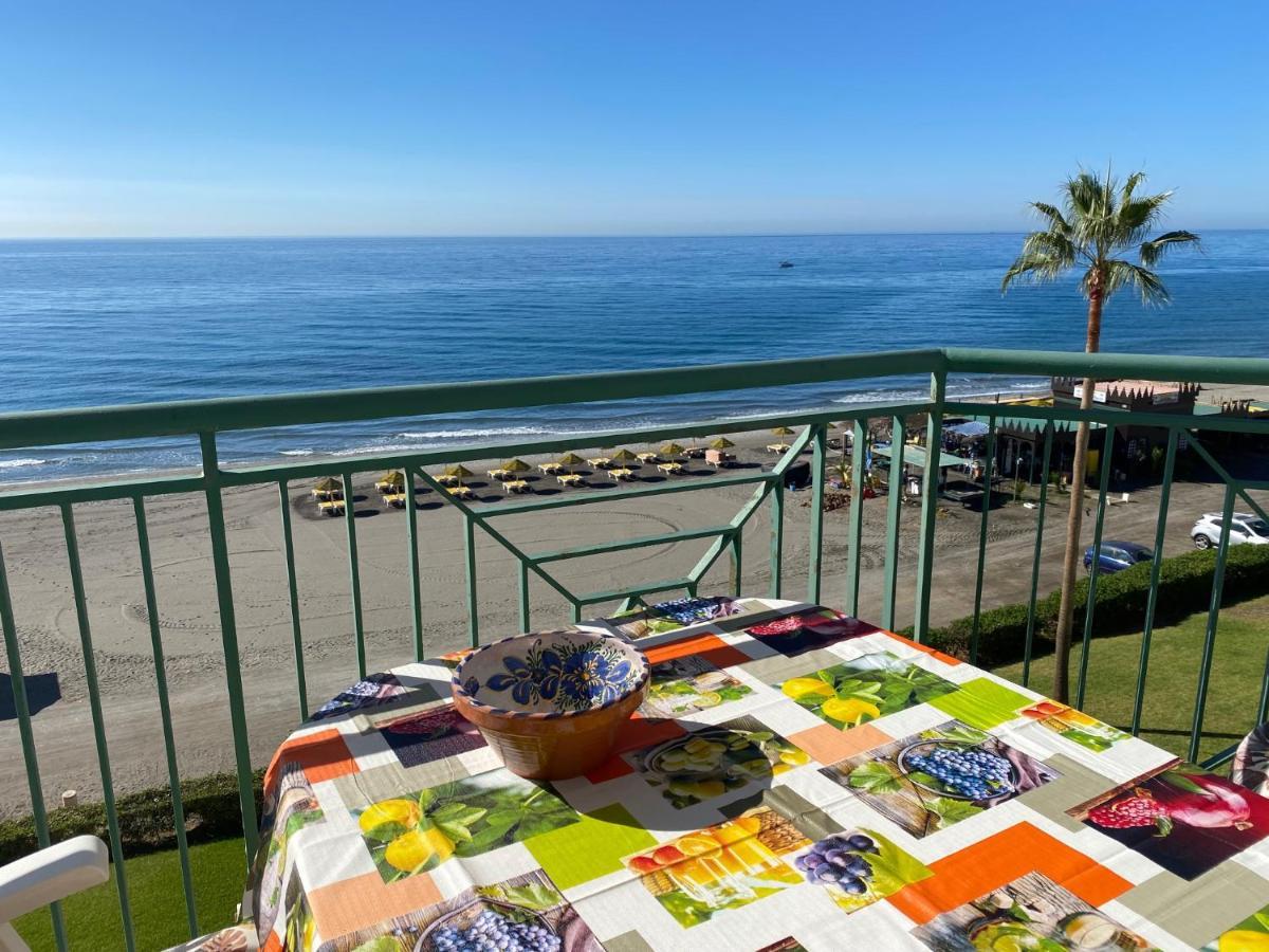 Torrox Costa Beachfront Apartment Екстер'єр фото