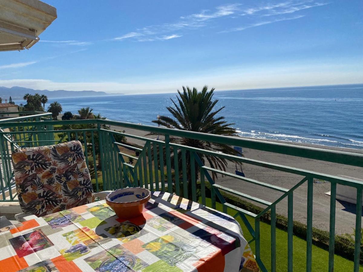 Torrox Costa Beachfront Apartment Екстер'єр фото