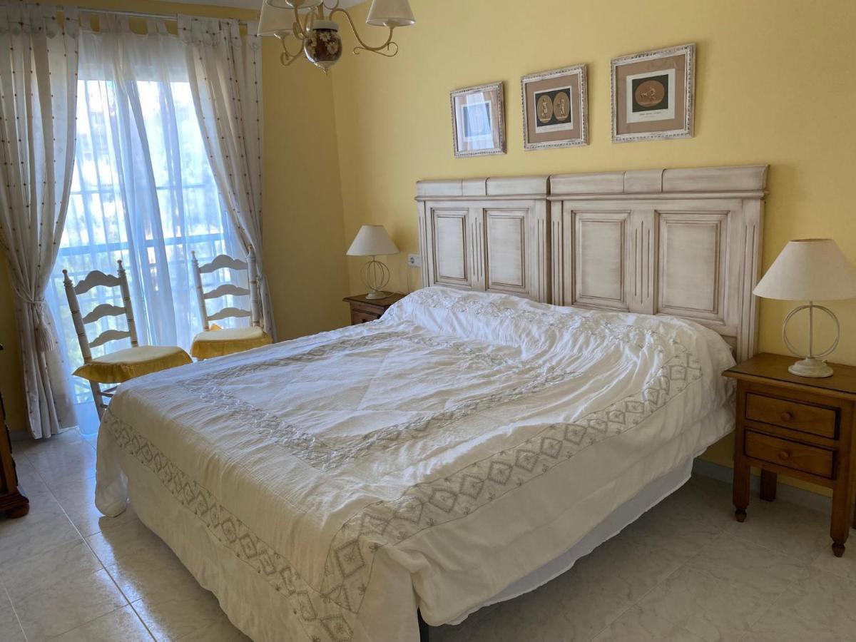 Torrox Costa Beachfront Apartment Екстер'єр фото