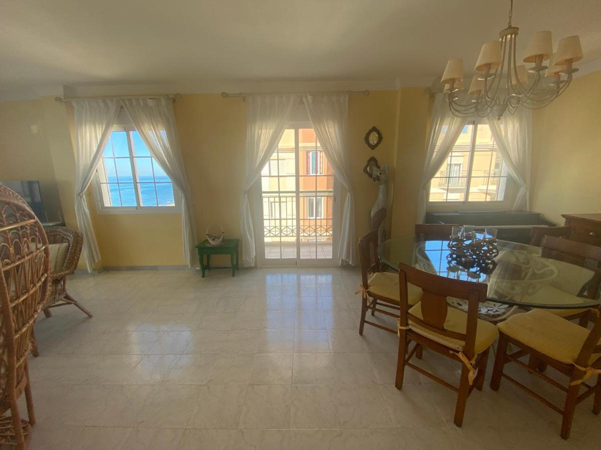 Torrox Costa Beachfront Apartment Екстер'єр фото